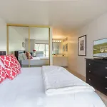 ★ Amazing 1 Bd Apt. Million $ View On Golf Course ★