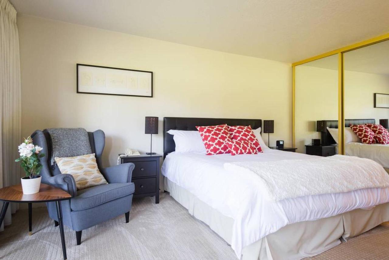 Apartment ★ Amazing 1 Bd Apt. Million $ View On Golf Course ★