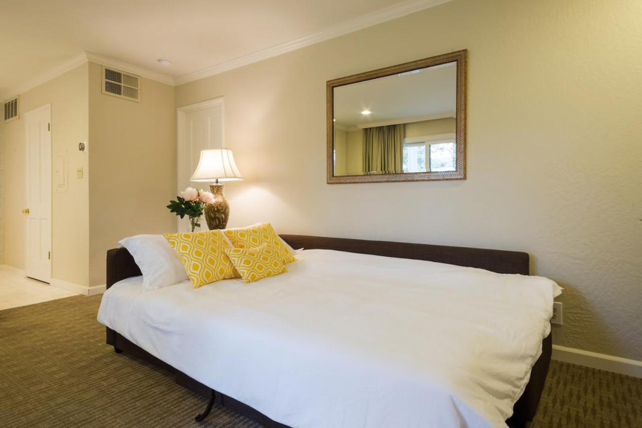 Apartment Quiet Retreat At Silverado - *