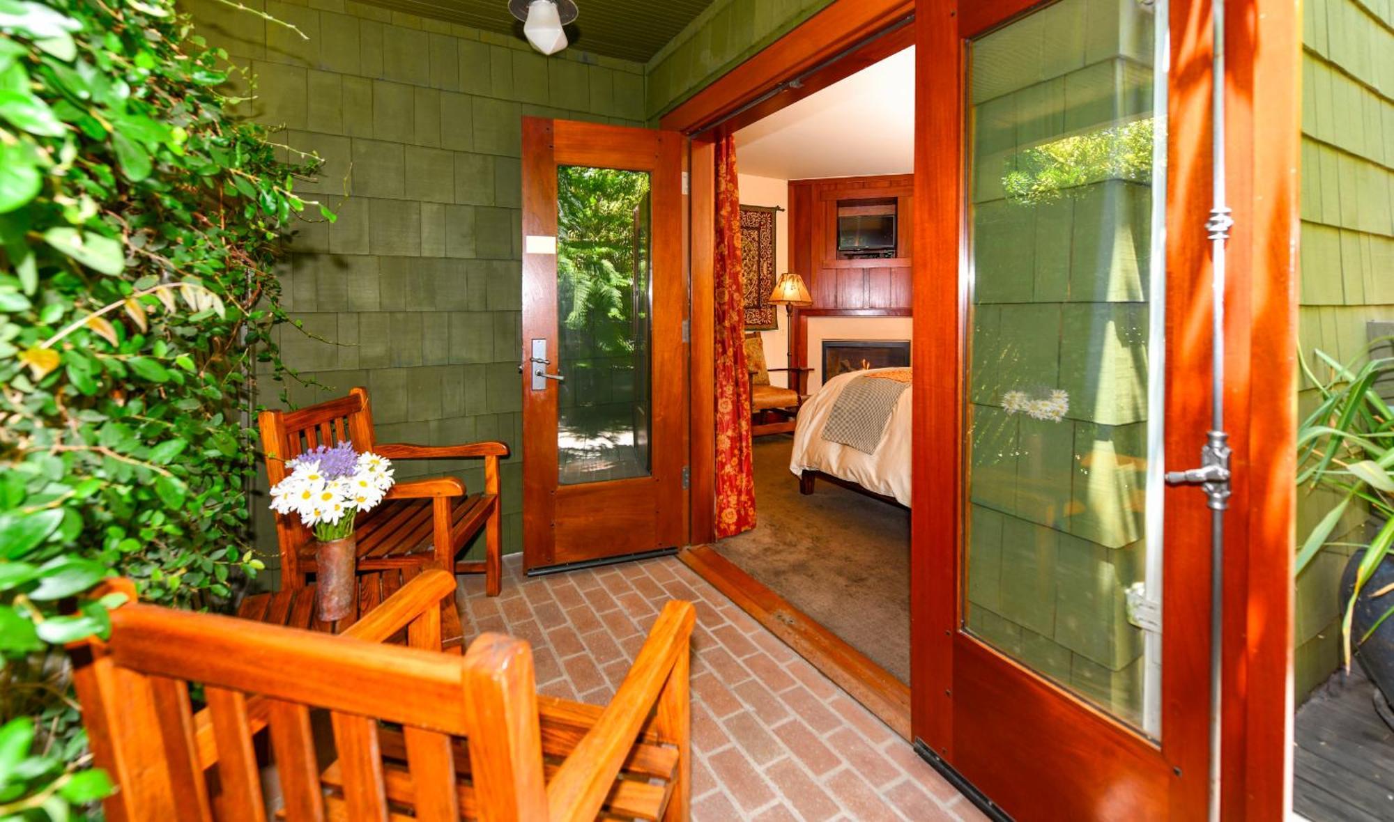 Bed & Breakfast Blackbird 3*