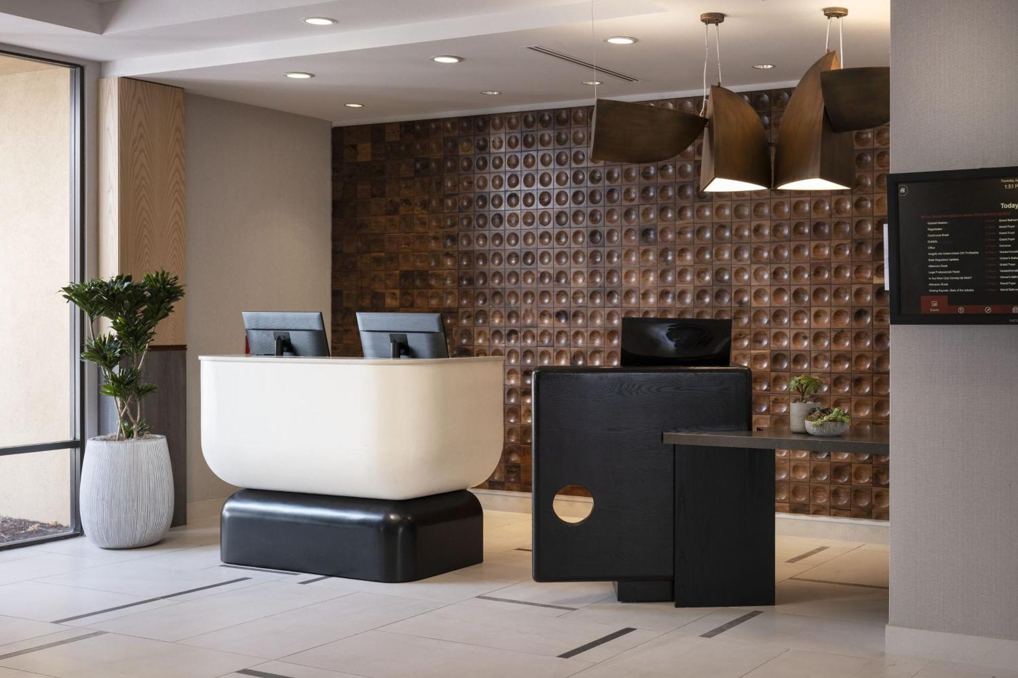 Hotel Valley Marriott & 4*