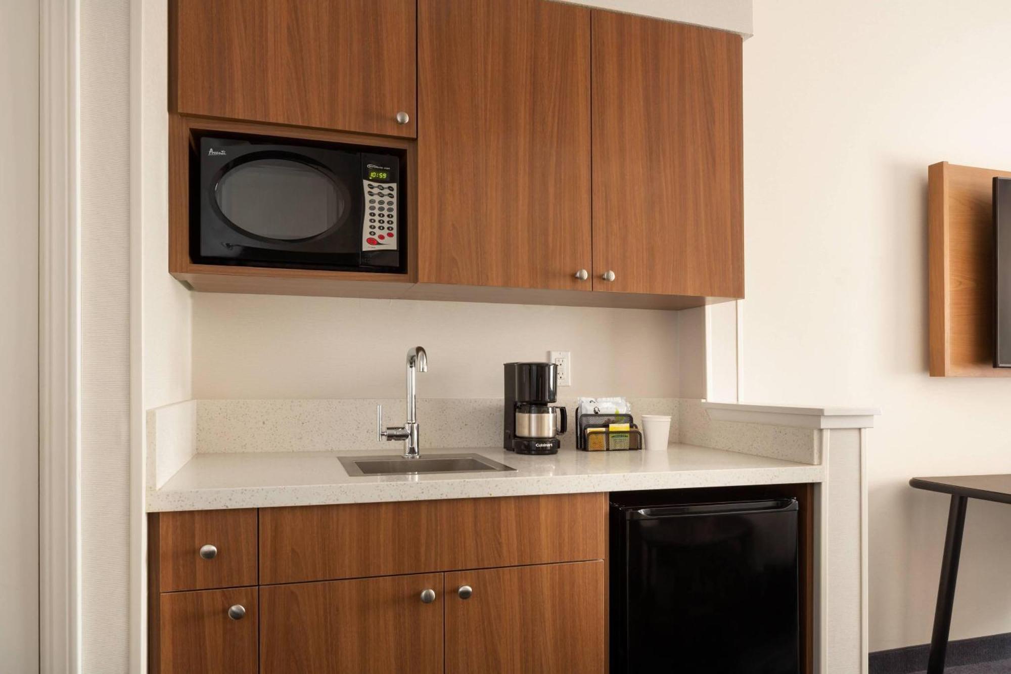 Fairfield And By Marriott American Canyon Napa
