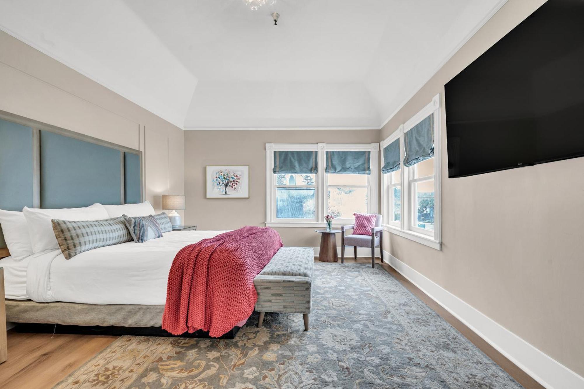 Hennessey Estate Bed & Breakfast