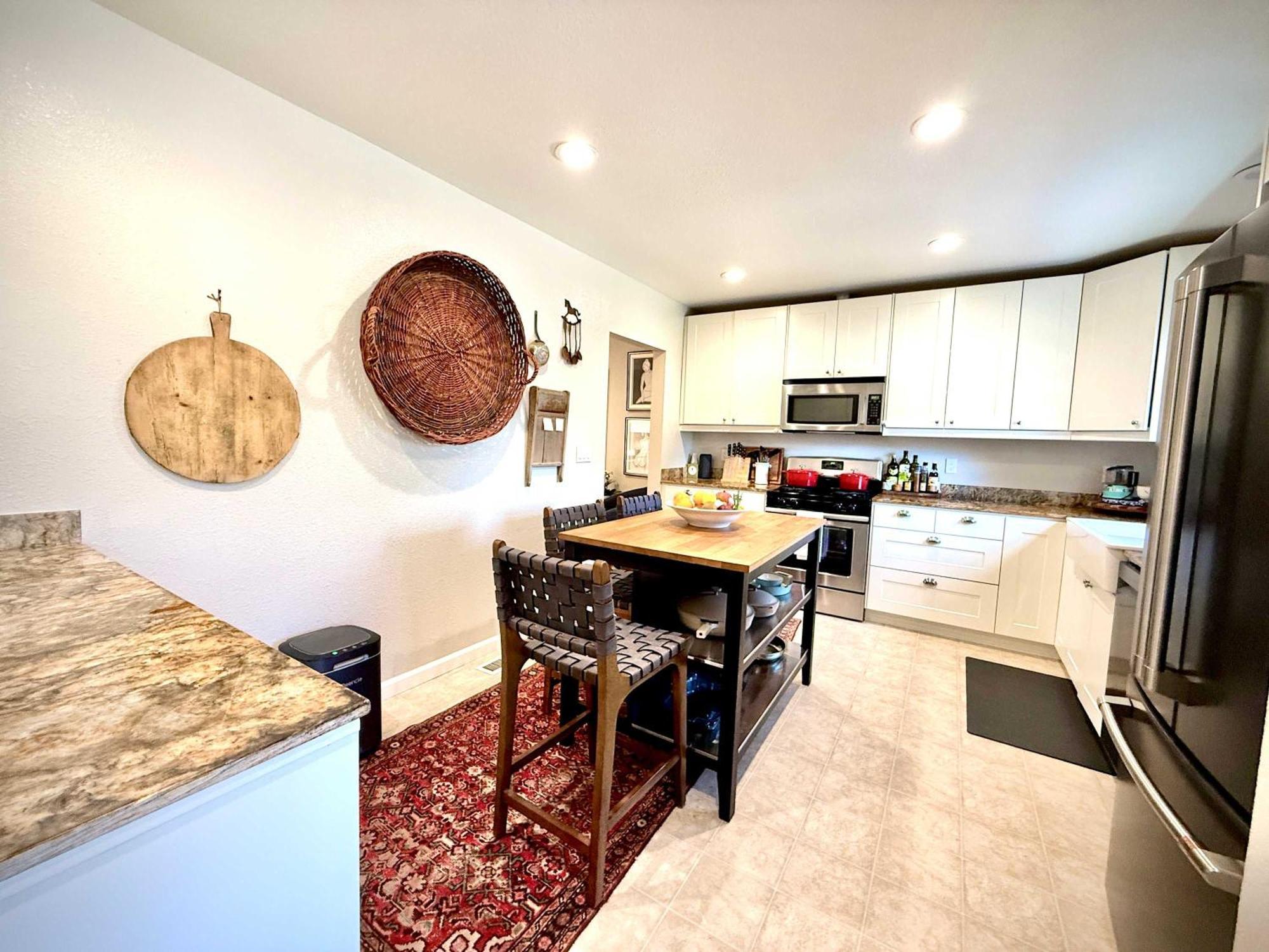 Holiday home Stylish With Serene Private Yard