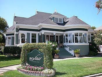 1801 First Luxury Bed & Breakfast
