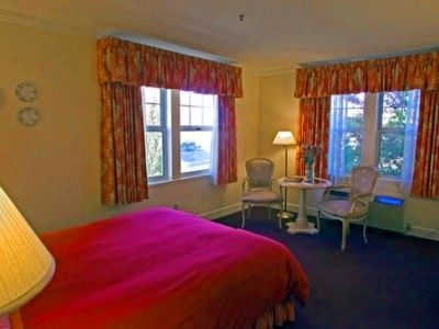 Inn Elm House