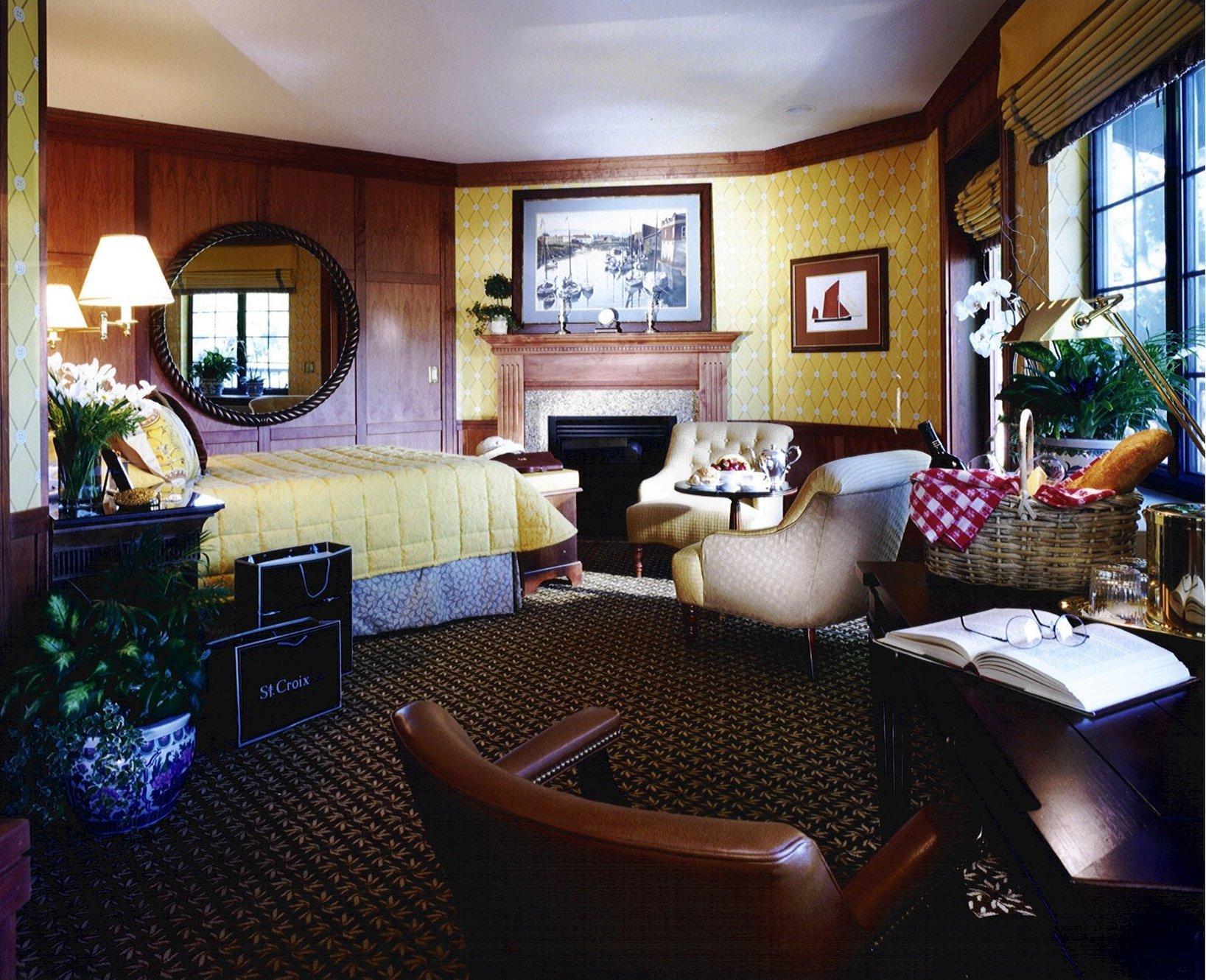 River Hotel 4*