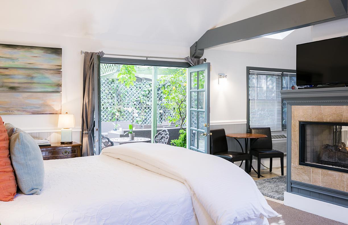 Bed & Breakfast 1801 First Luxury 3*