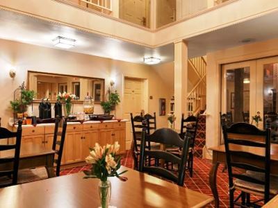 Elm House 3* Napa