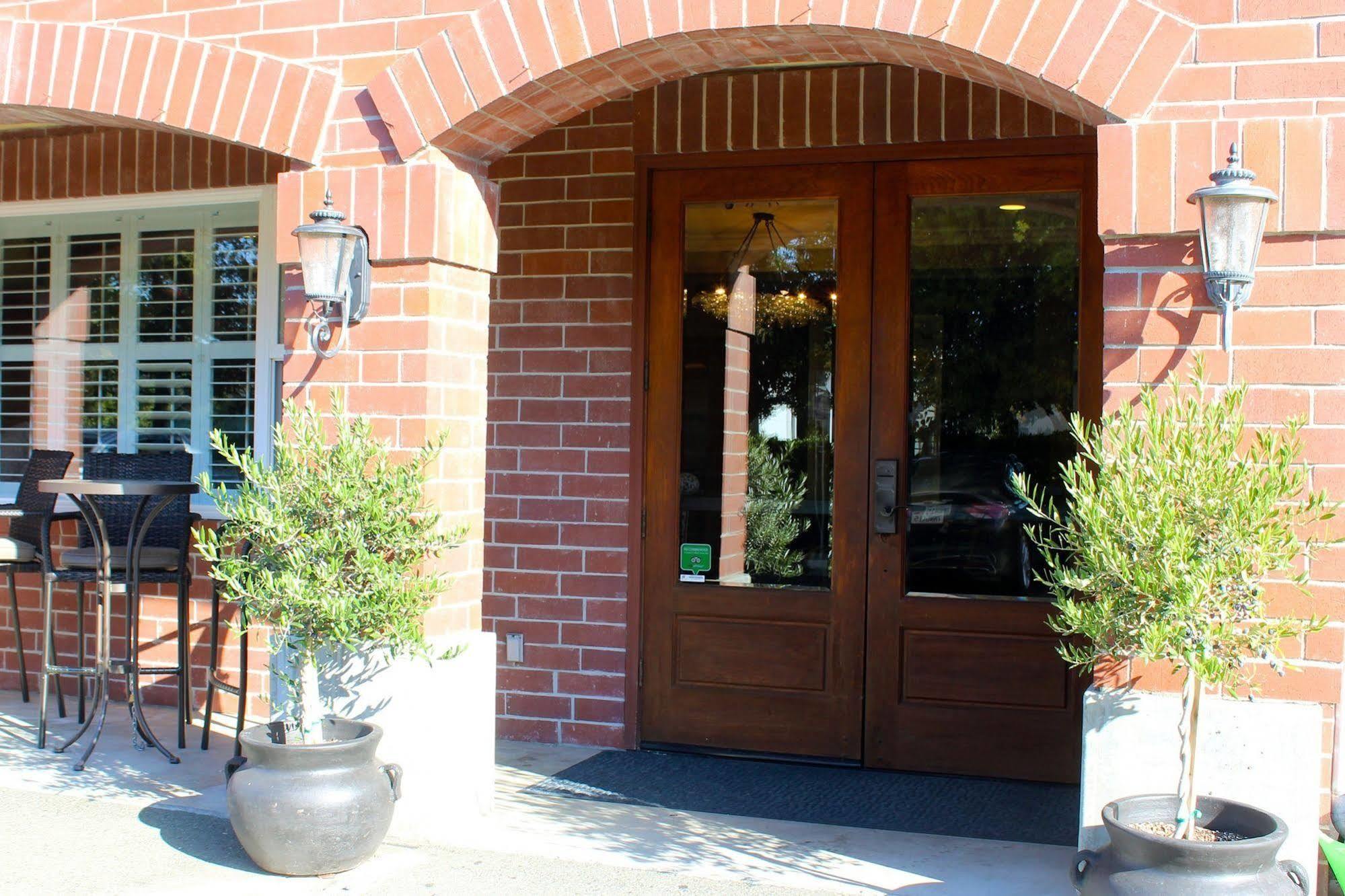 Bel Abri Valley Inn