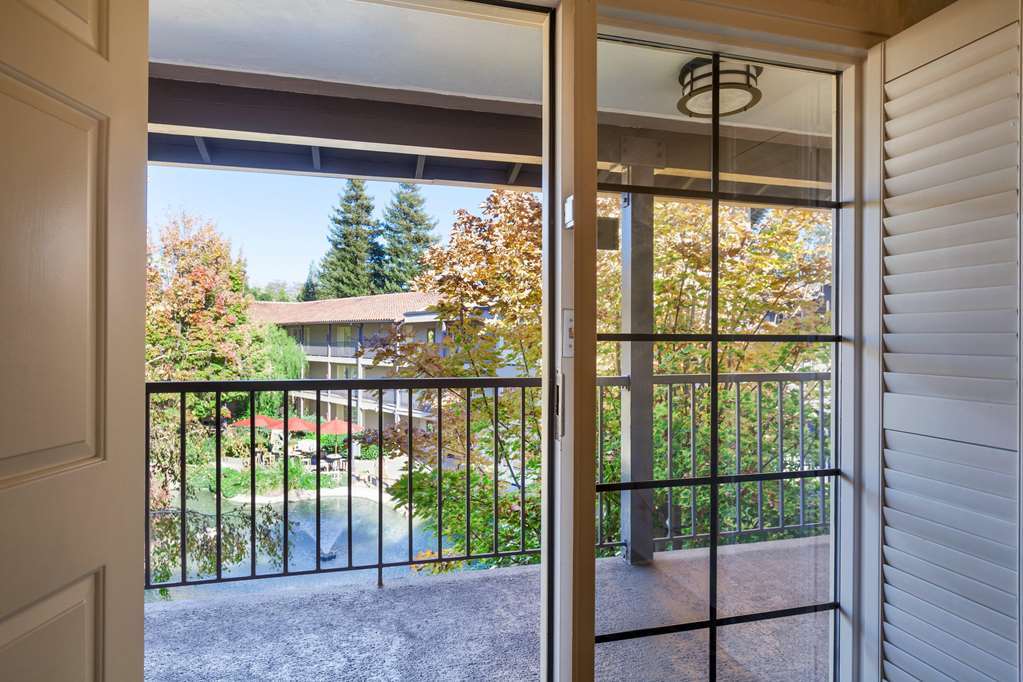 Embassy By Hilton Valley