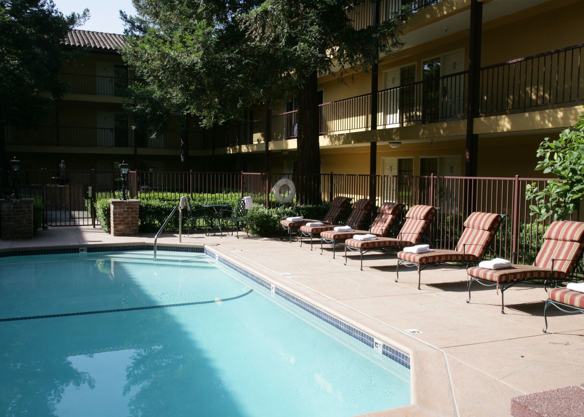 Embassy By Hilton Valley Napa